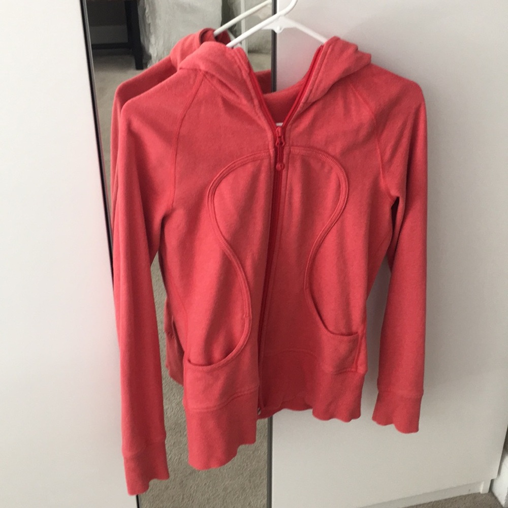 Lululemon sweatshirt